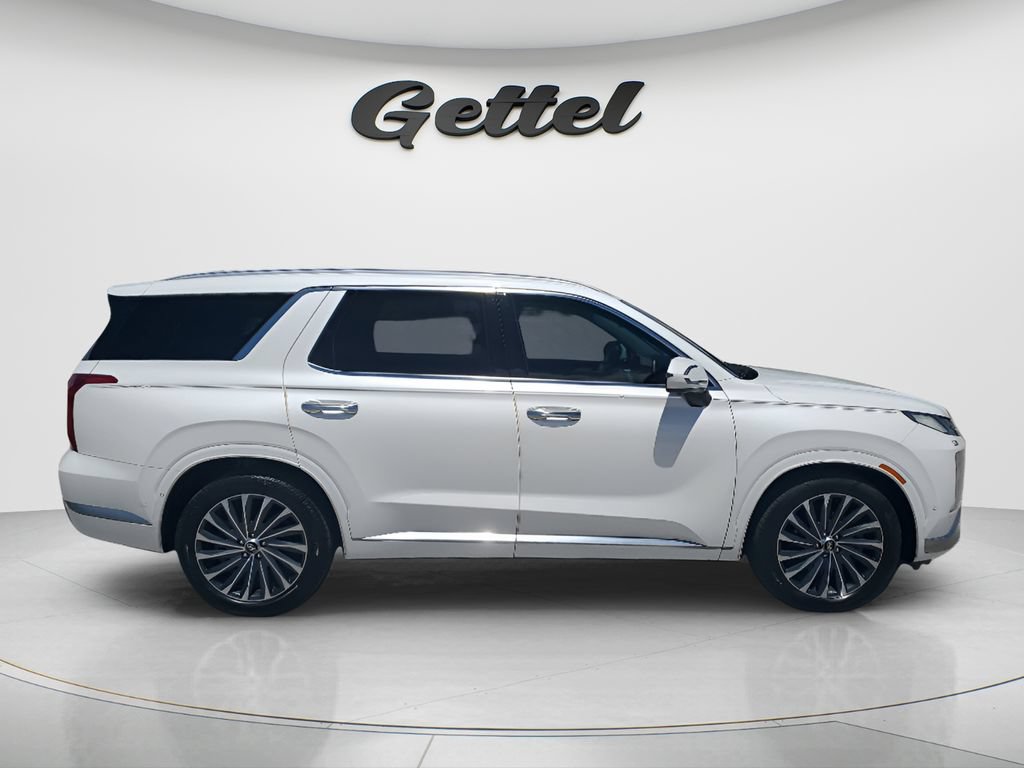 Used 2023 Hyundai Palisade Calligraphy FWD image 4