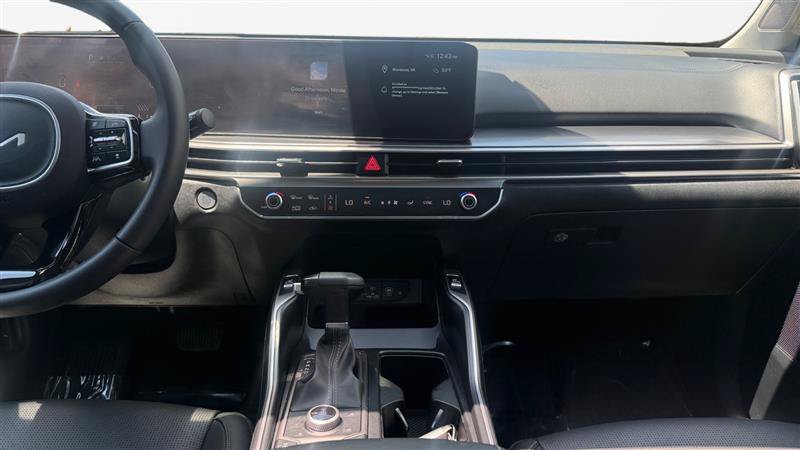 Used 2025 Kia Sorento S w/ Panoramic Sunroof Package AWD/4WD image 15