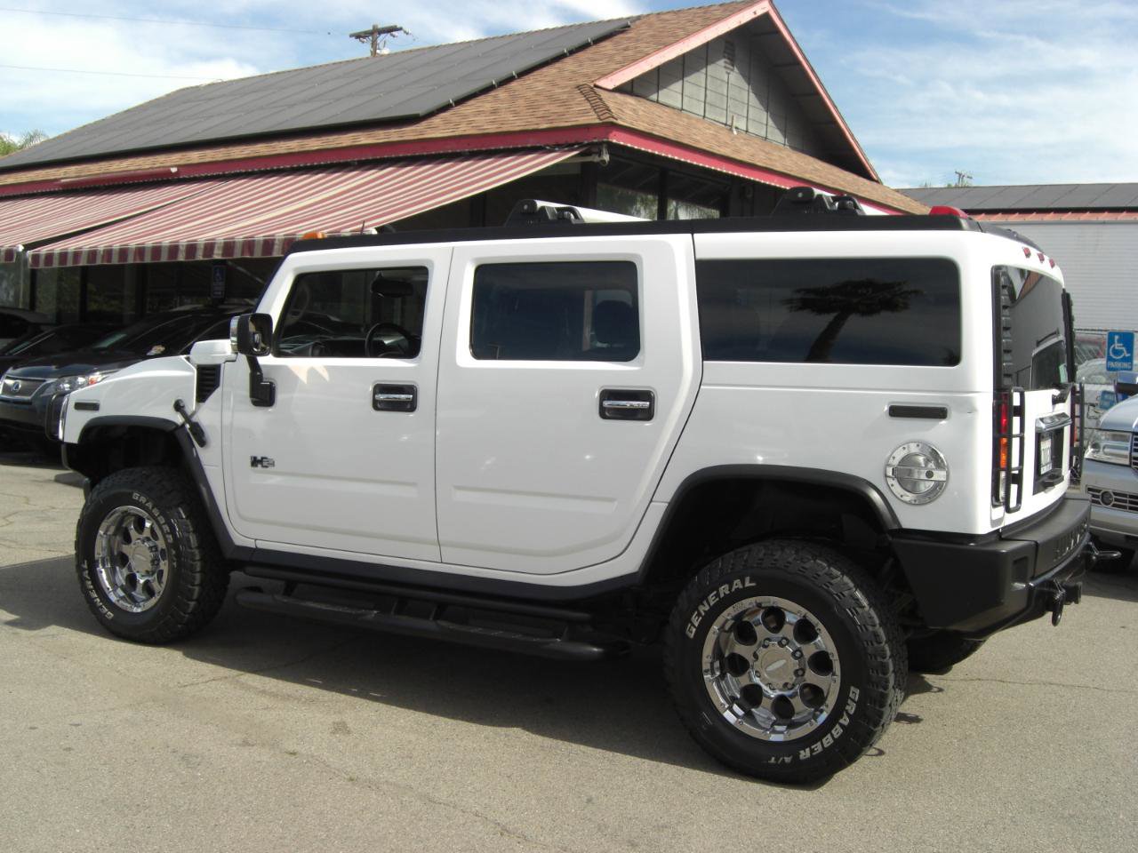 Used 2003 HUMMER H2 w/ Preferred Equipment Group image 12