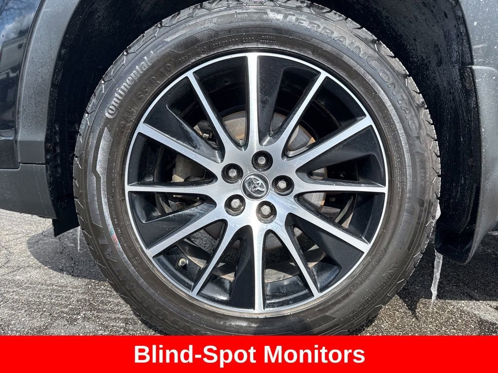 Used 2018 Toyota Highlander SE image 11