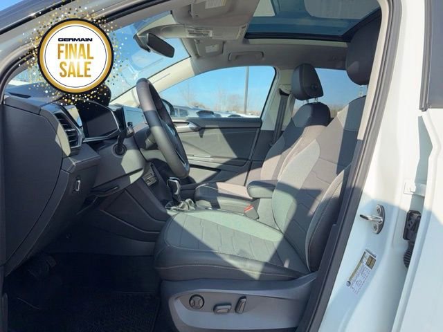 New 2026 Volkswagen Taos SE image 23