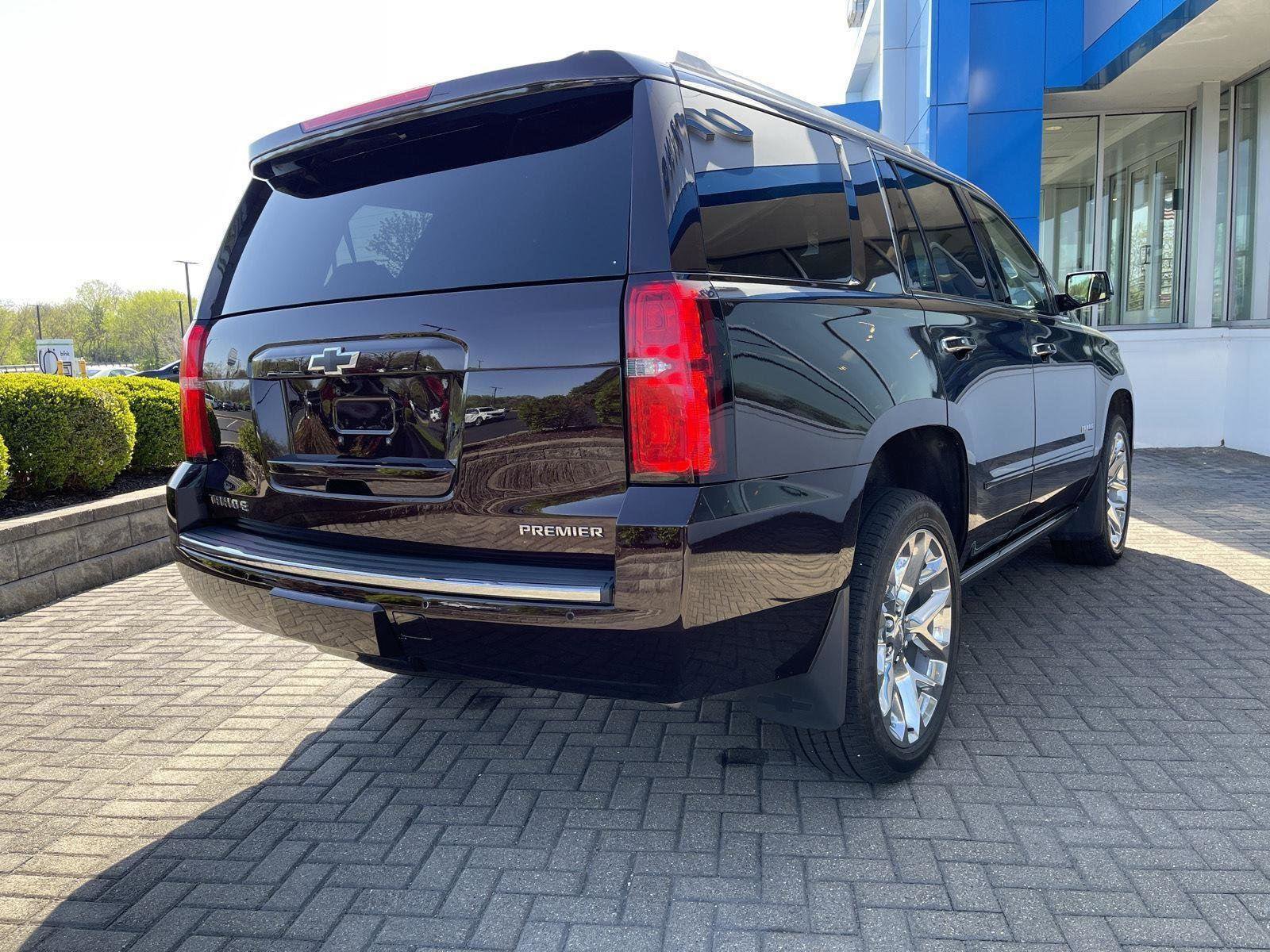 Used 2020 Chevrolet Tahoe Premier w/ Premier 6.2L Value Package image 5