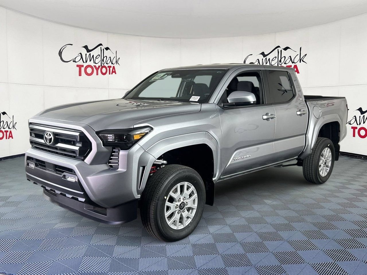 New 2026 Toyota Tacoma SR5 AWD/4WD image 4