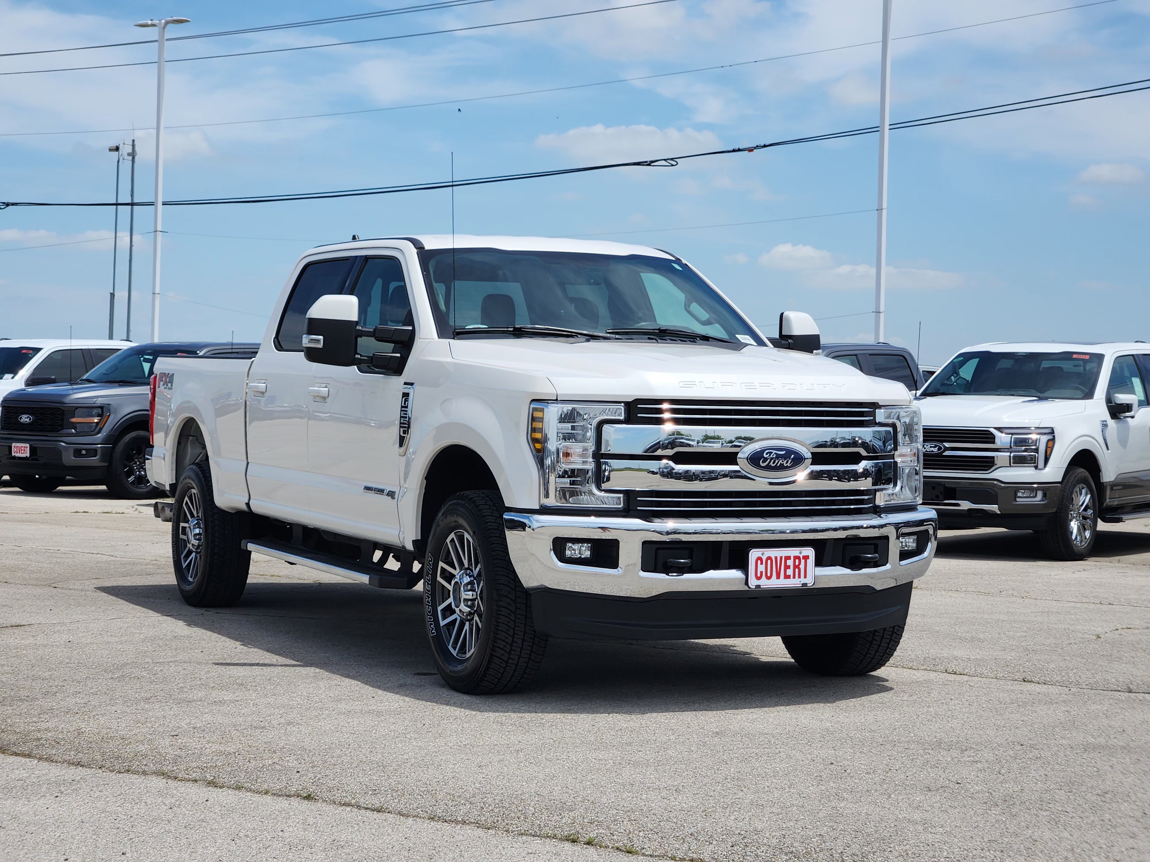 Used 2019 Ford F250 Lariat w/ Lariat Value Package AWD/4WD image 3