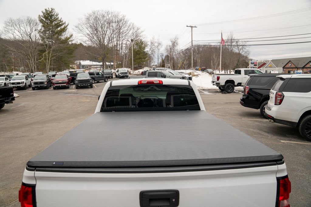 Used 2017 GMC Sierra 1500 SLE w/ SLE Value Package image 6