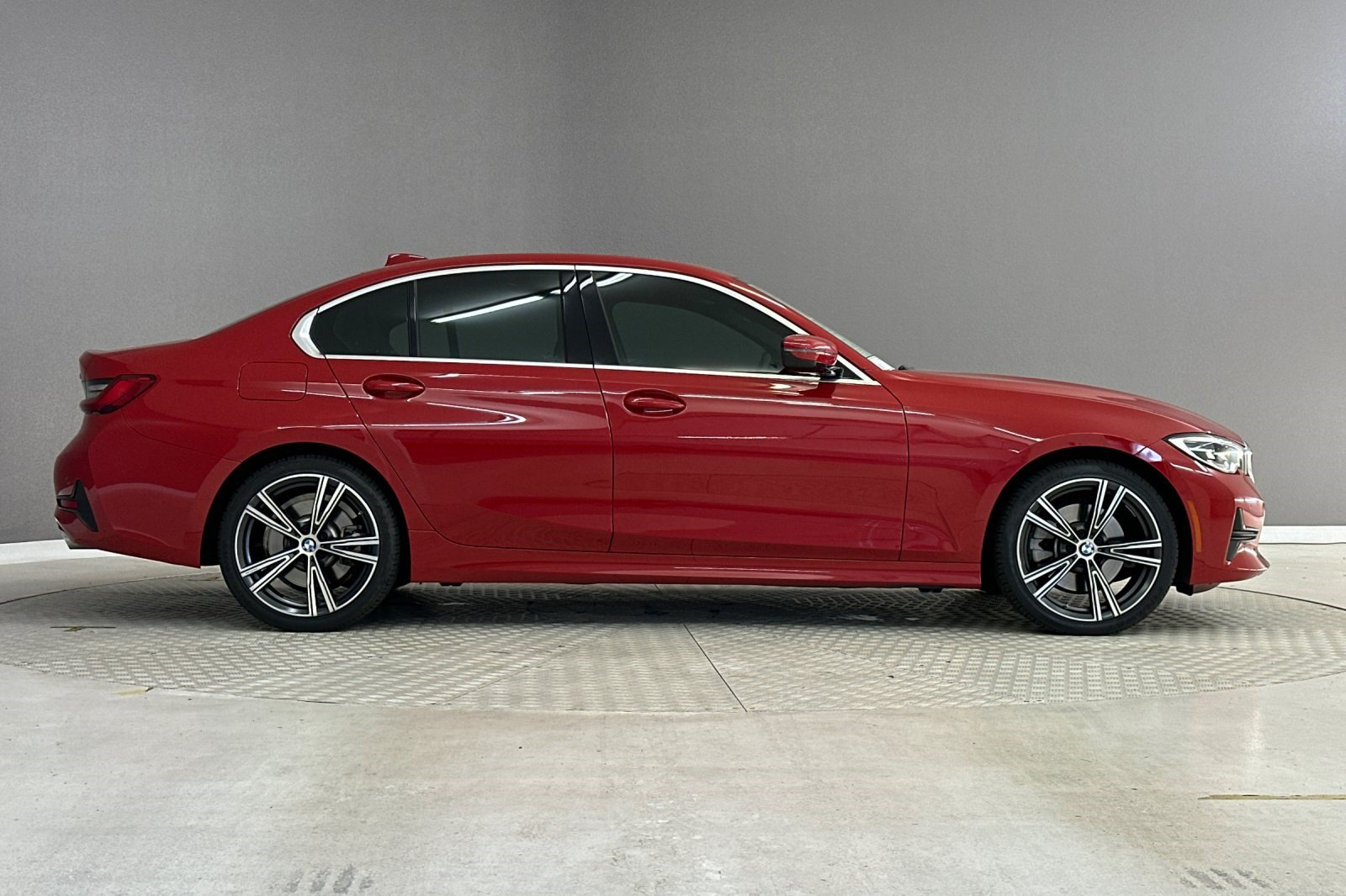 Used 2021 BMW 330i Sedan w/ Premium Package RWD image 7