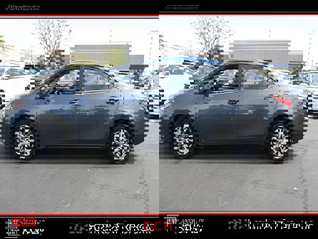 Used 2014 Toyota Corolla LE image 4