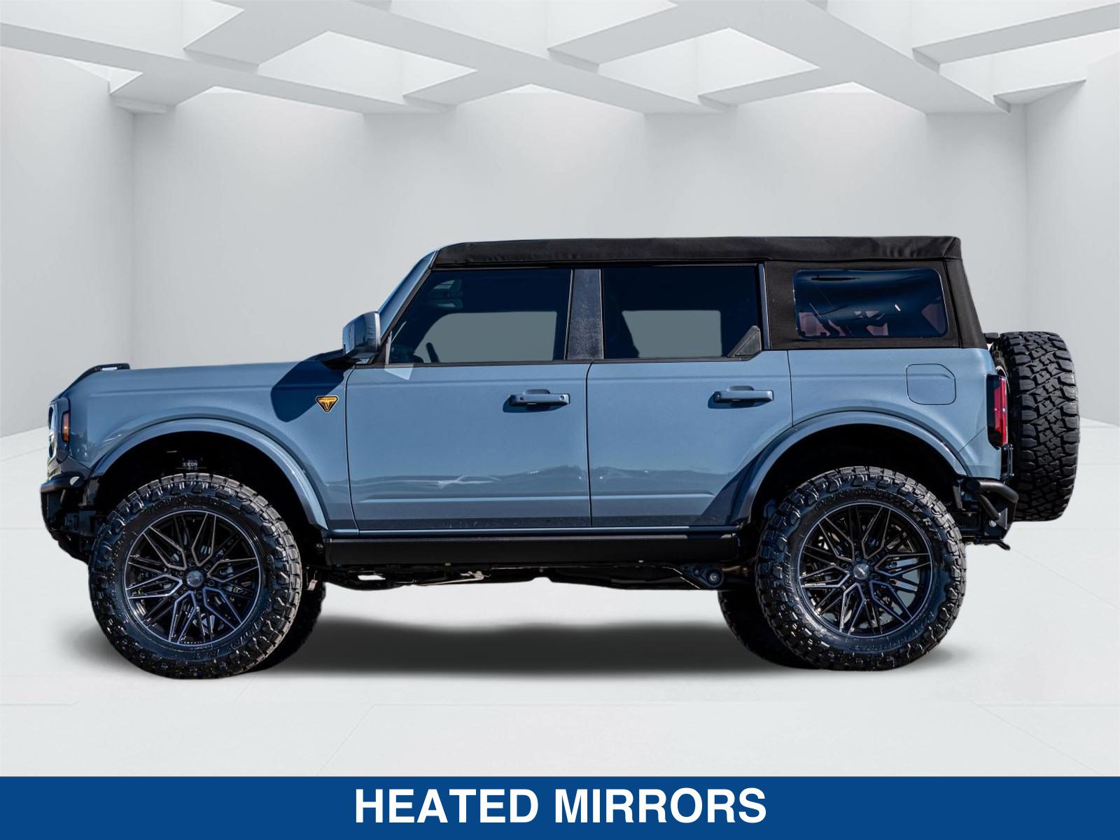 Used 2025 Ford Bronco Badlands AWD/4WD image 7