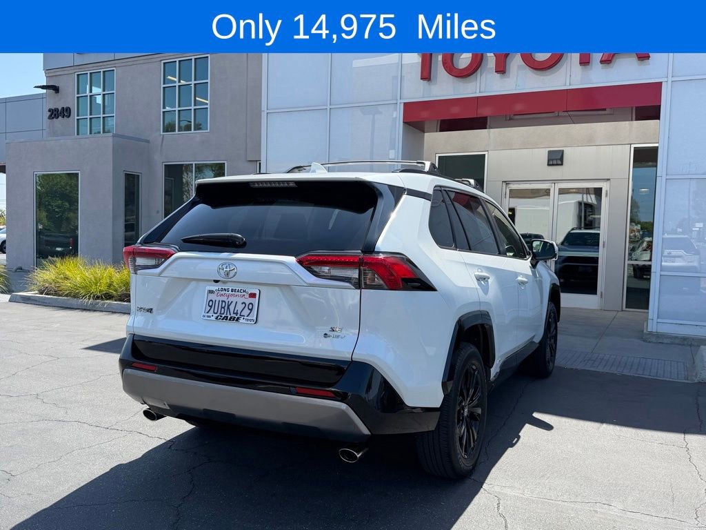 Used 2025 Toyota RAV4 SE w/ Convenience Package AWD/4WD image 8