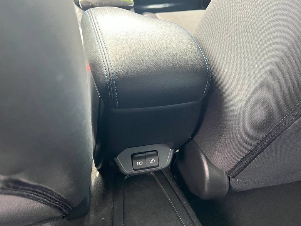 Used 2022 Nissan Leaf SV w/ SV Technology Package FWD image 16