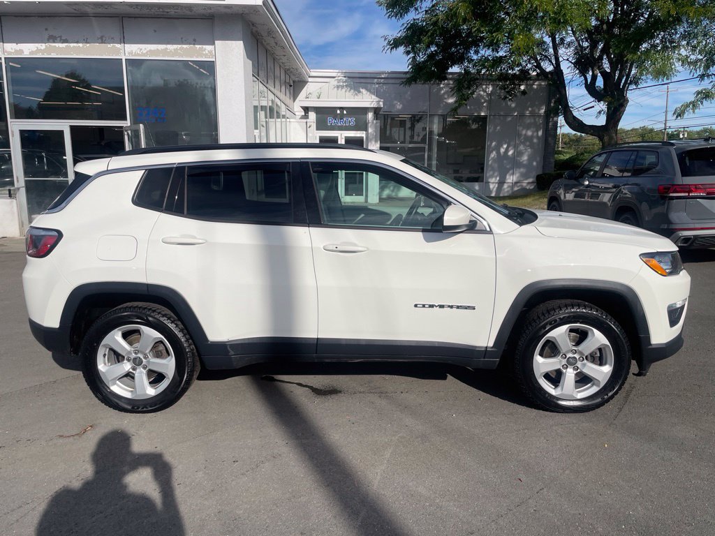 Used 2018 Jeep Compass Latitude w/ Popular Equipment Group AWD/4WD image 7