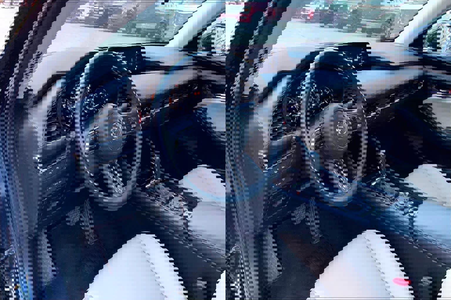 Used 2025 MAZDA MAZDA3 s image 14