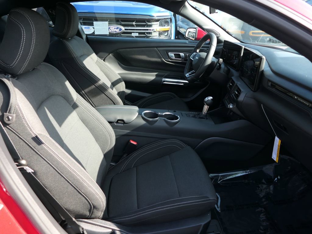 Used 2026 Ford Mustang Coupe image 27