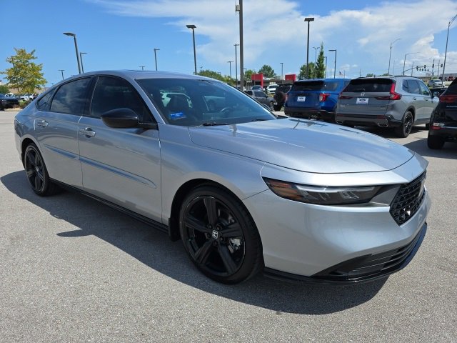 Used 2023 Honda Accord Sport image 7