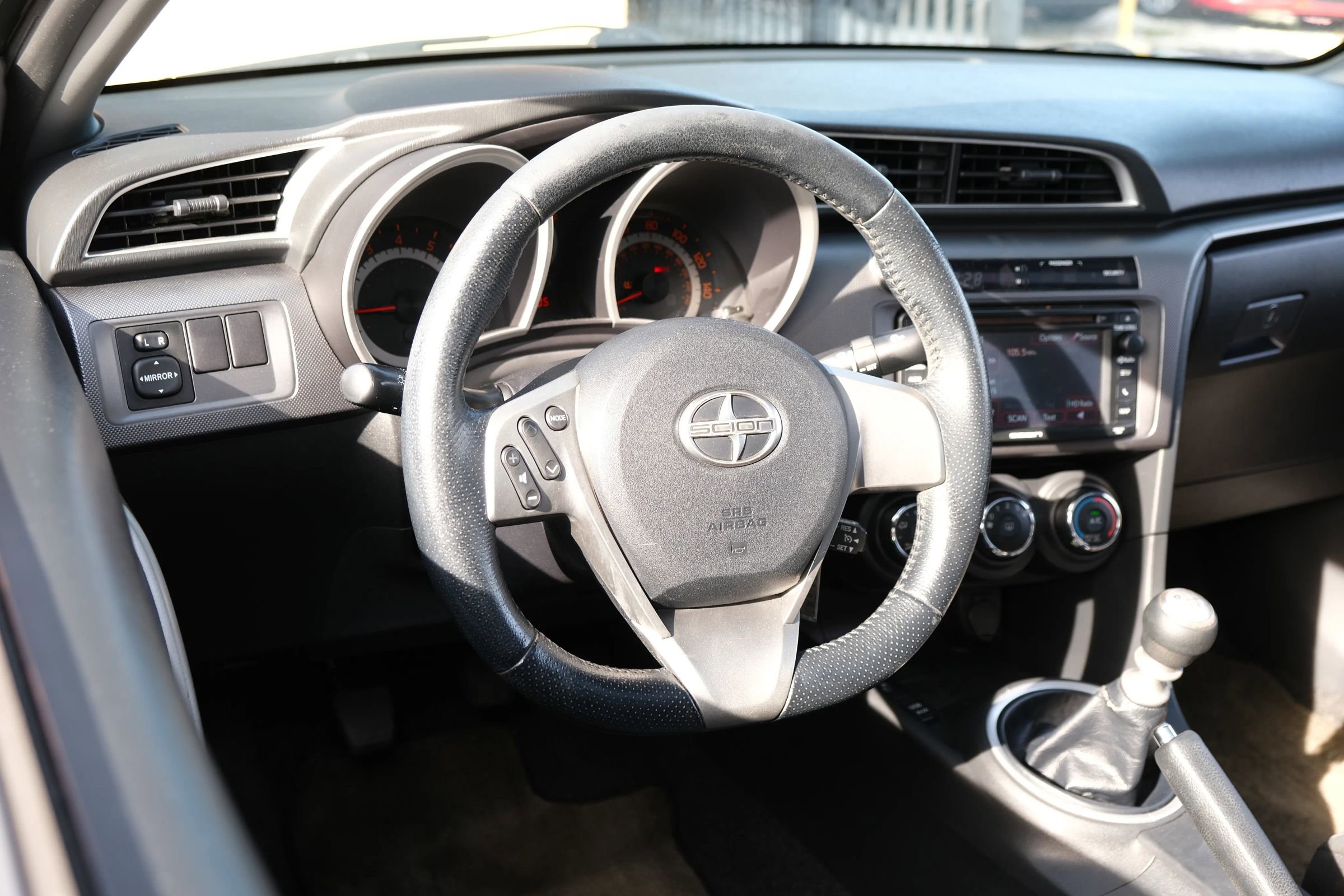 Used 2015 Scion tC image 21