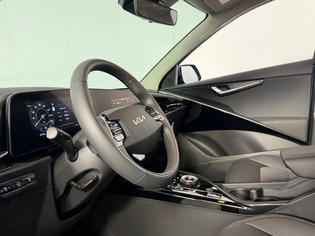 Used 2025 Kia Niro Wind FWD image 22