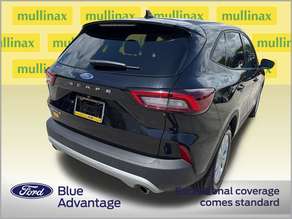 Certified 2025 Ford Escape Active FWD image 4