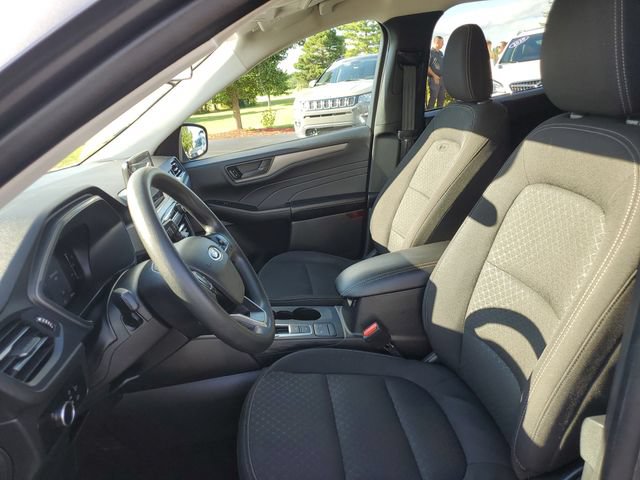 Certified 2025 Ford Escape Active FWD image 8