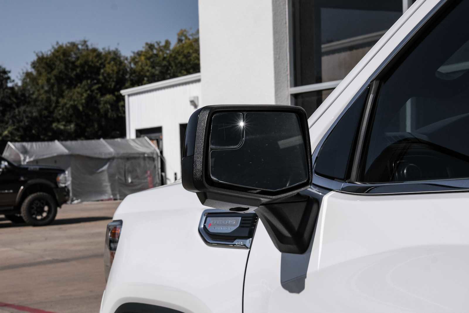 Used 2020 GMC Sierra 1500 SLT image 43