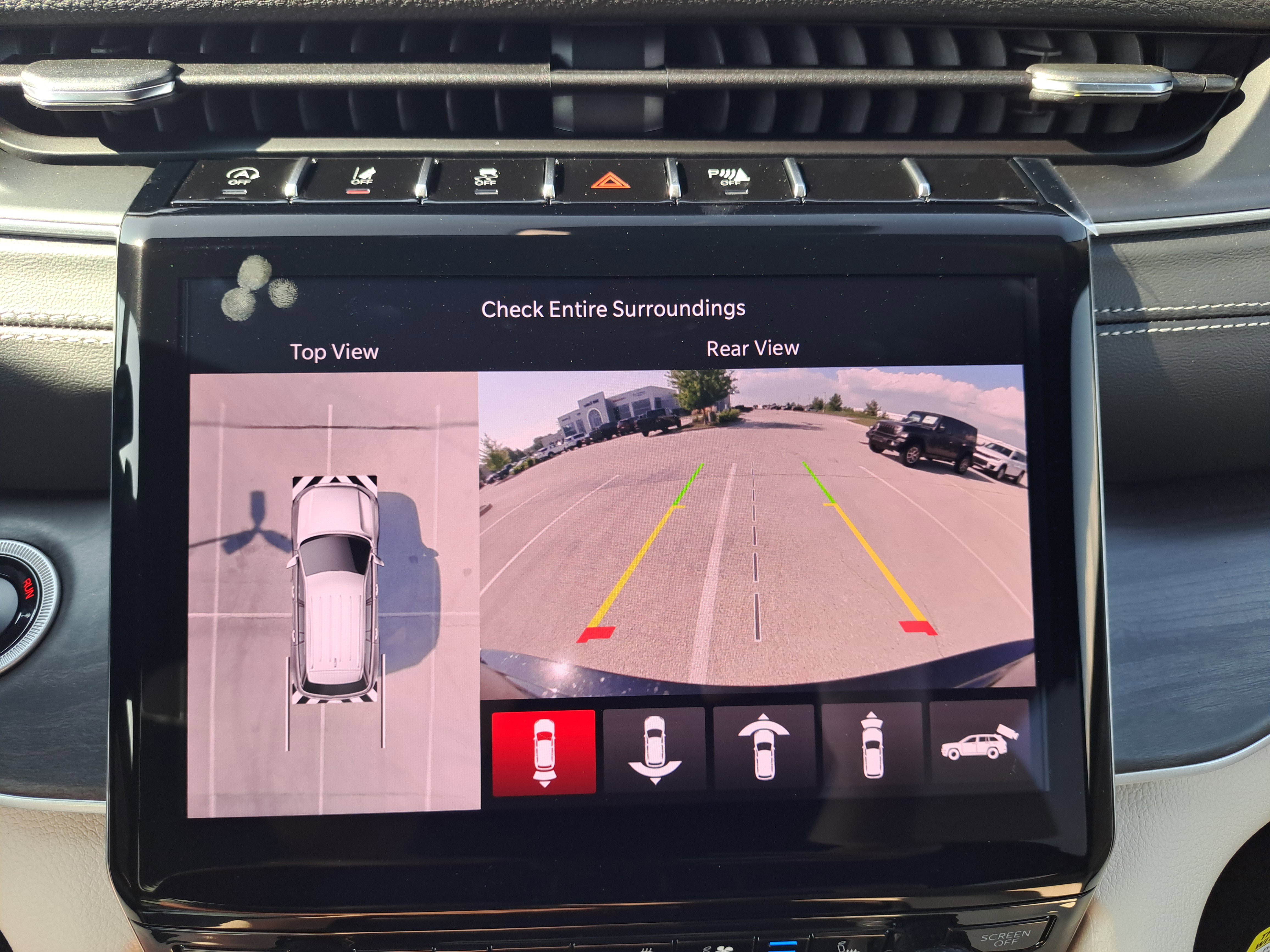 New 2025 Jeep Grand Cherokee Limited w/ Luxury Tech Group II image 29