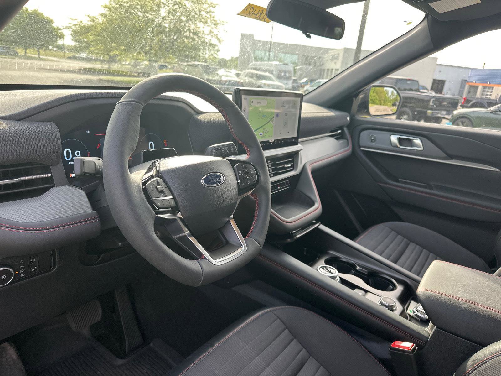 Used 2025 Ford Explorer ST-Line AWD/4WD image 17