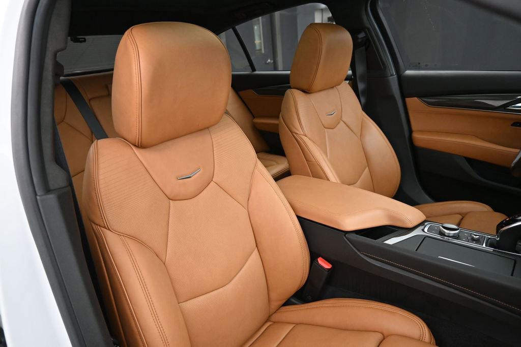 Used 2022 Cadillac CT5 V w/ Platinum Package RWD image 29