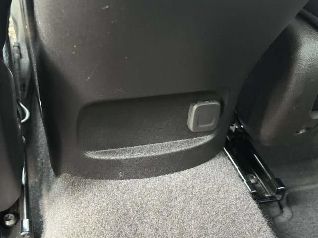 Used 2021 Chevrolet Malibu LT FWD image 13