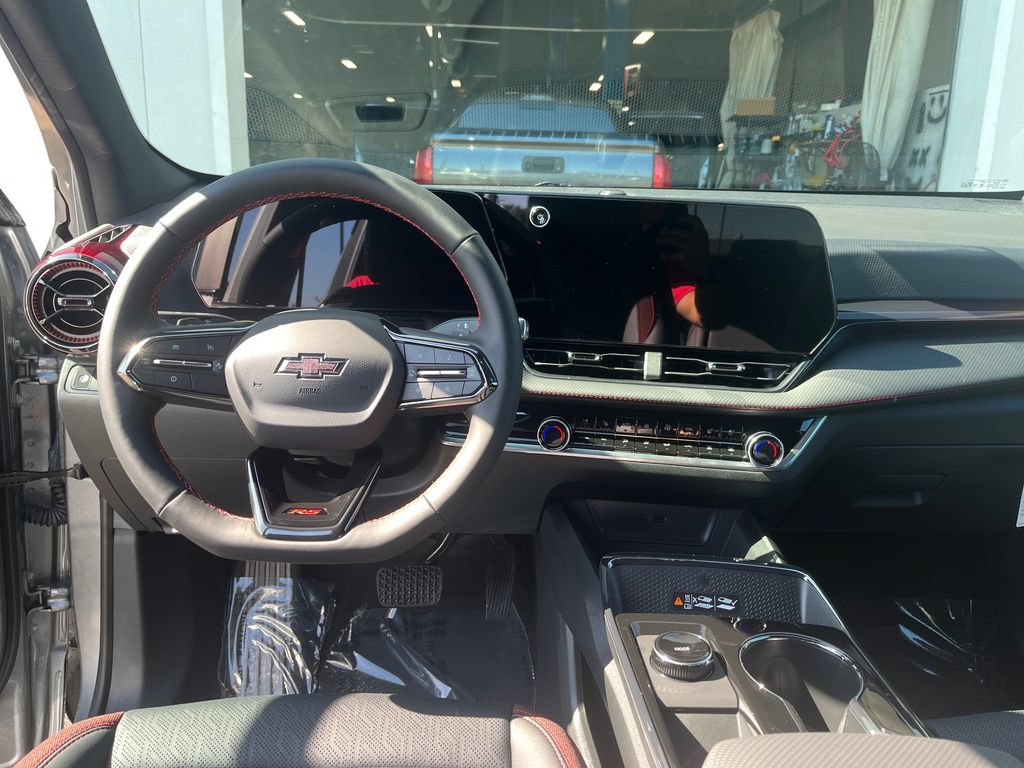 New 2027 Chevrolet Equinox RS w/ Safety and Technology Package AWD/4WD image 12