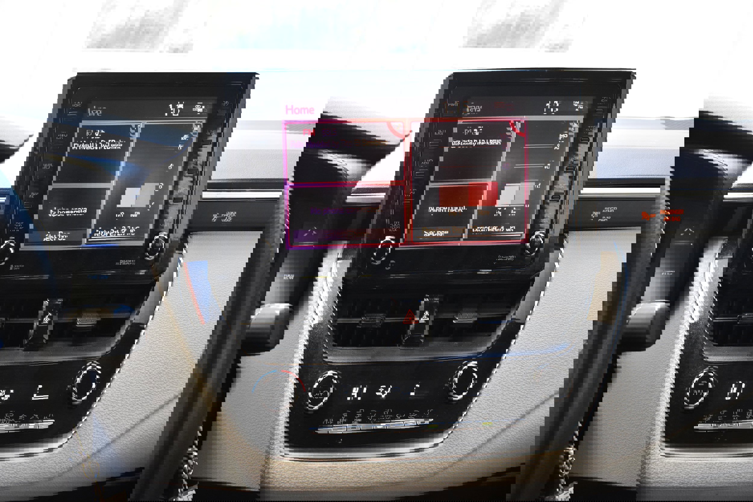 Used 2022 Toyota Corolla LE image 35