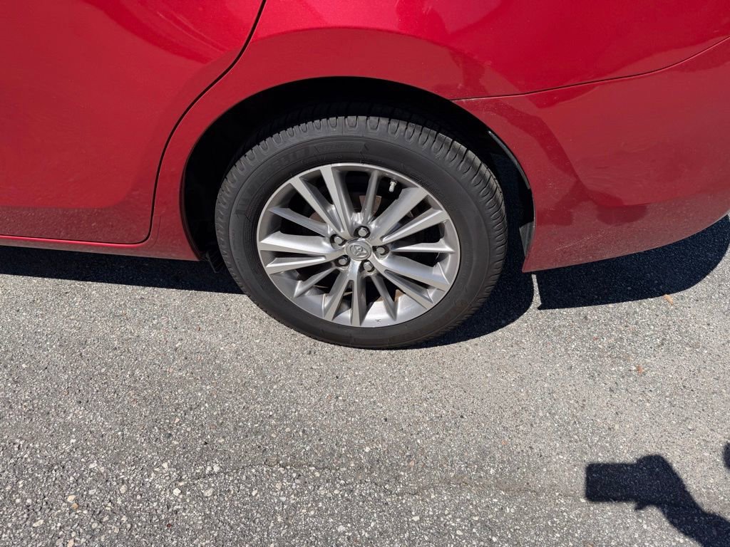 Used 2015 Toyota Corolla LE image 7