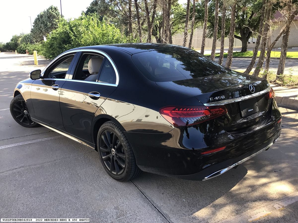 Used 2022 Mercedes-Benz E 450 4MATIC Sedan image 6