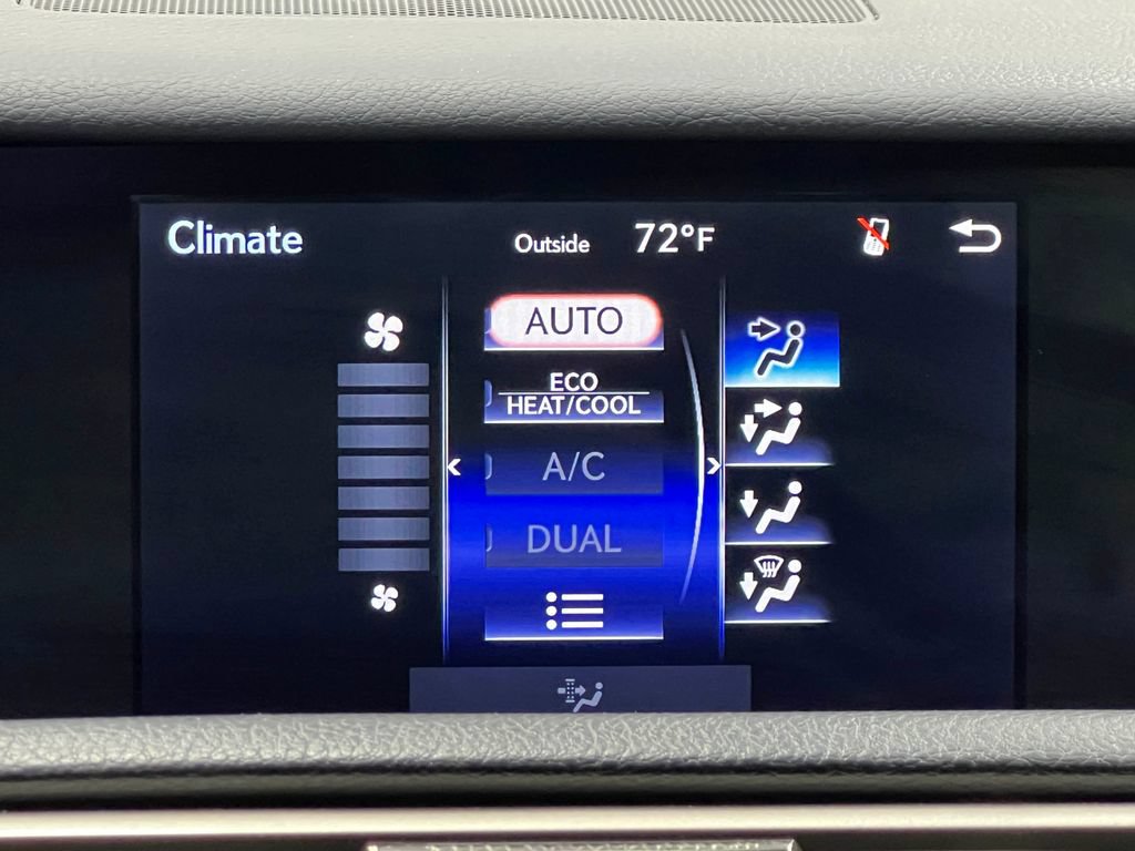 Used 2017 Lexus IS 200t w/ Premium Package RWD image 27