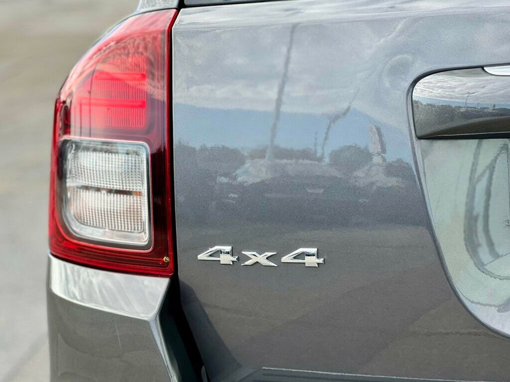 Used 2017 Jeep Compass High Altitude image 8