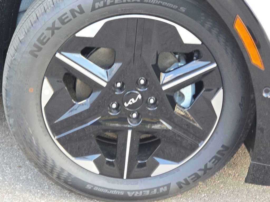 New 2025 Kia EV6 Wind image 14