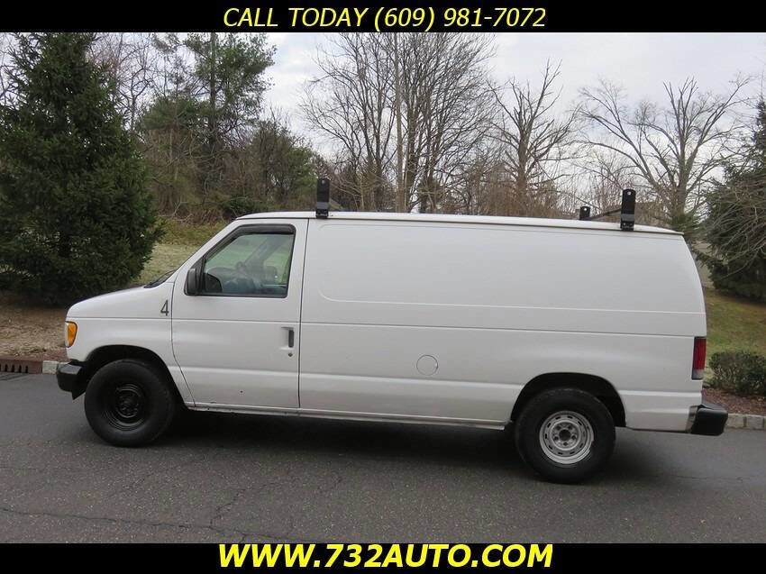 Used 2002 Ford E-150 and Econoline 150 RWD image 2