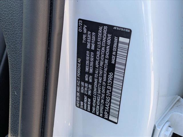 Used 2023 Porsche Macan Turbo image 23