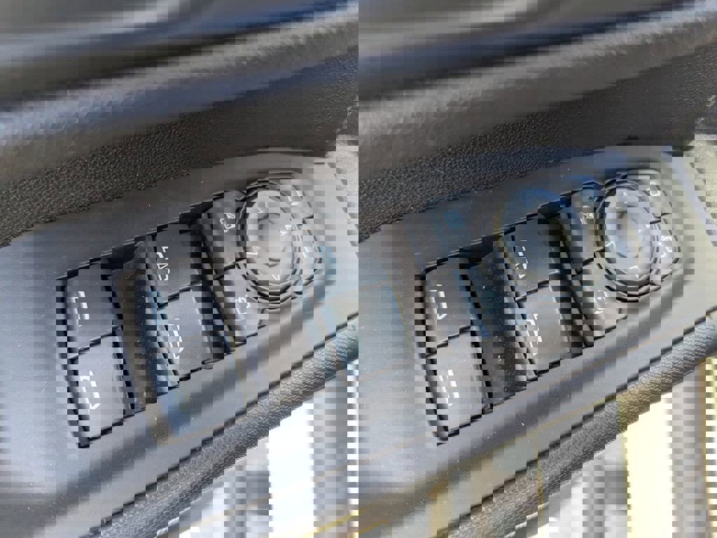 Certified 2025 Chevrolet Silverado 2500 Custom w/ Custom Value Package image 15