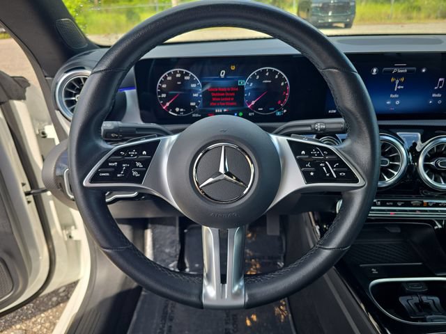 Used 2025 Mercedes-Benz CLA 250 image 22