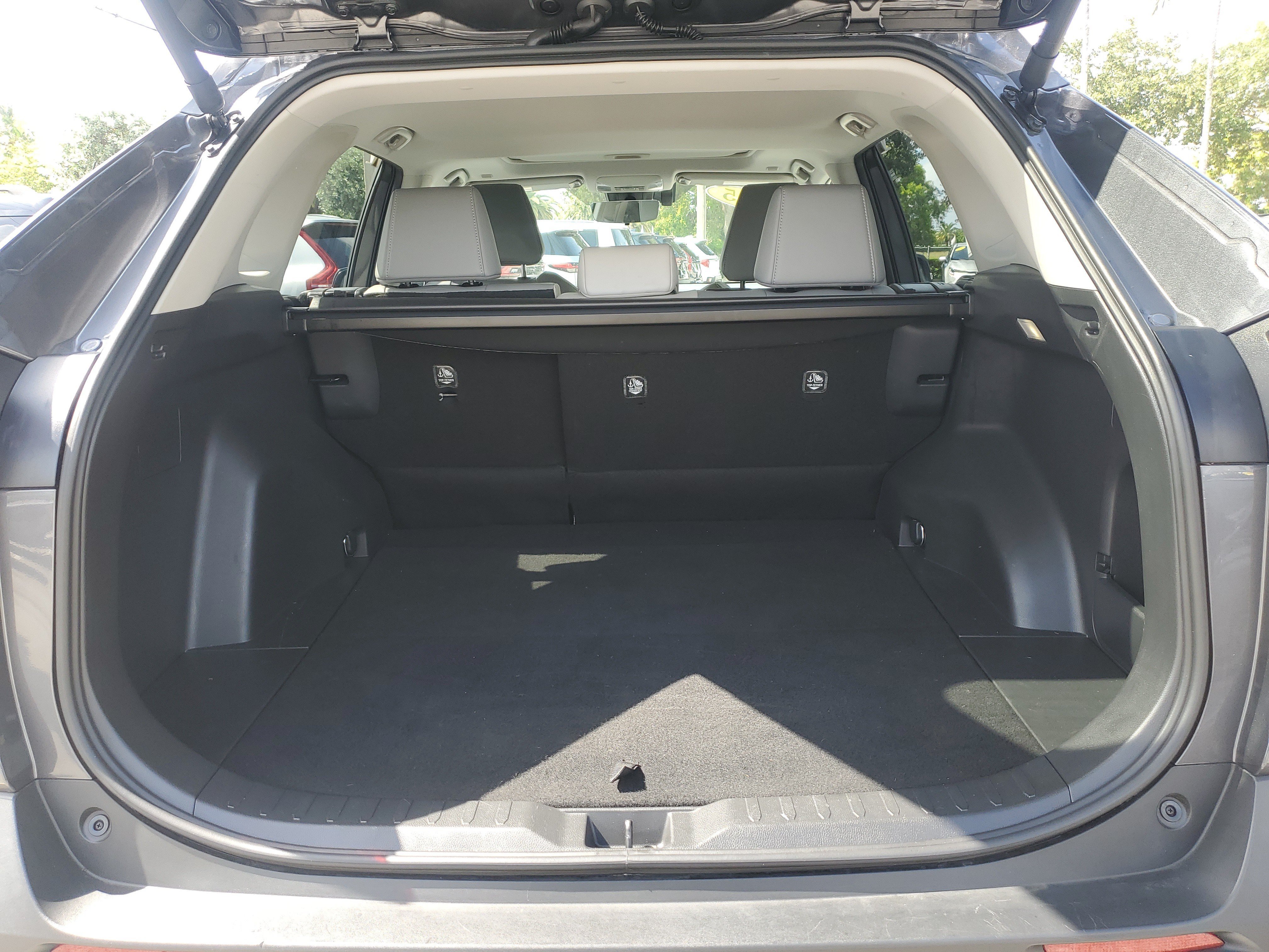 Used 2025 Toyota RAV4 XLE Premium w/ Weather Package FWD image 9