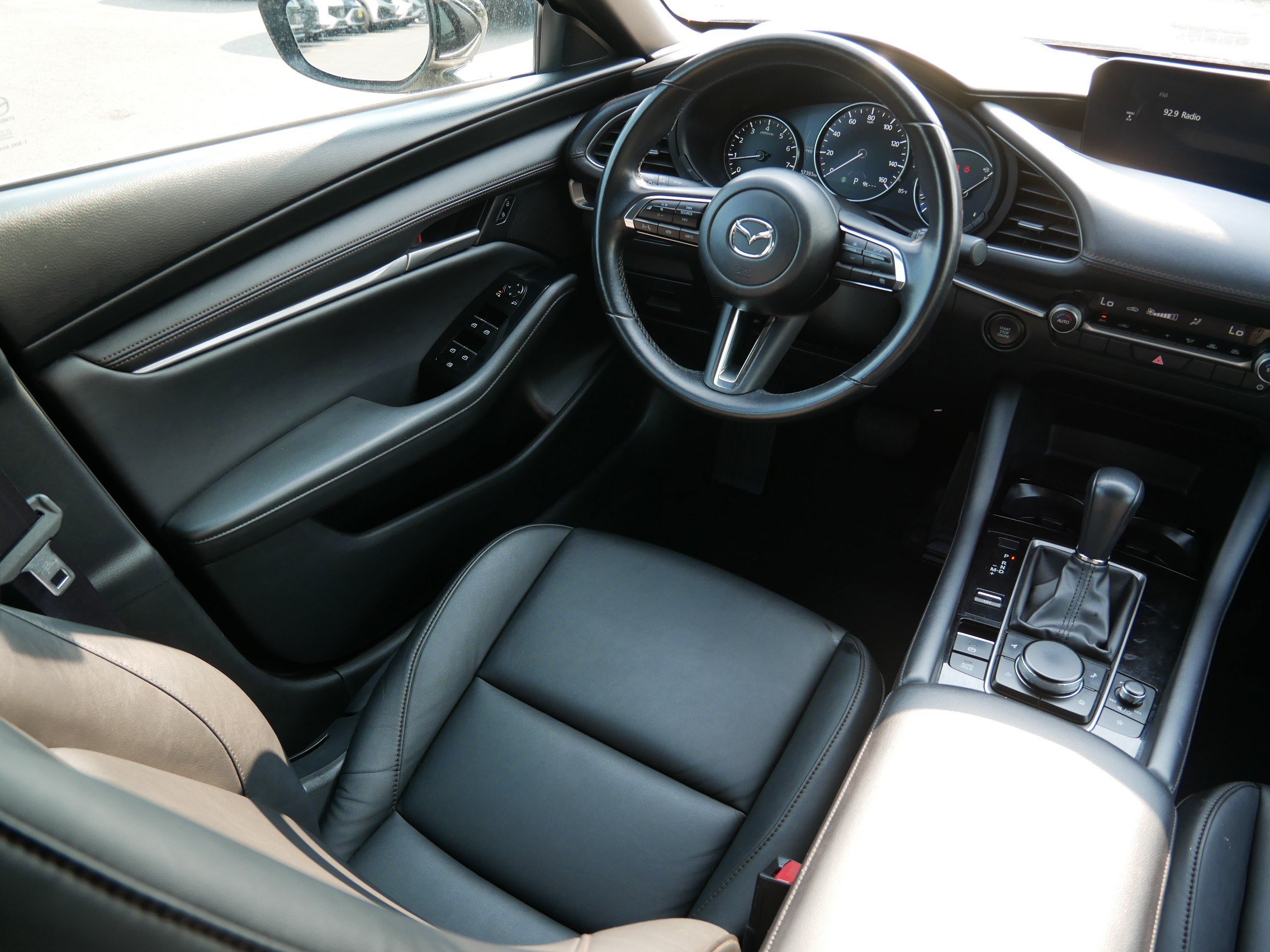 Used 2025 MAZDA MAZDA3 s Sport FWD image 9