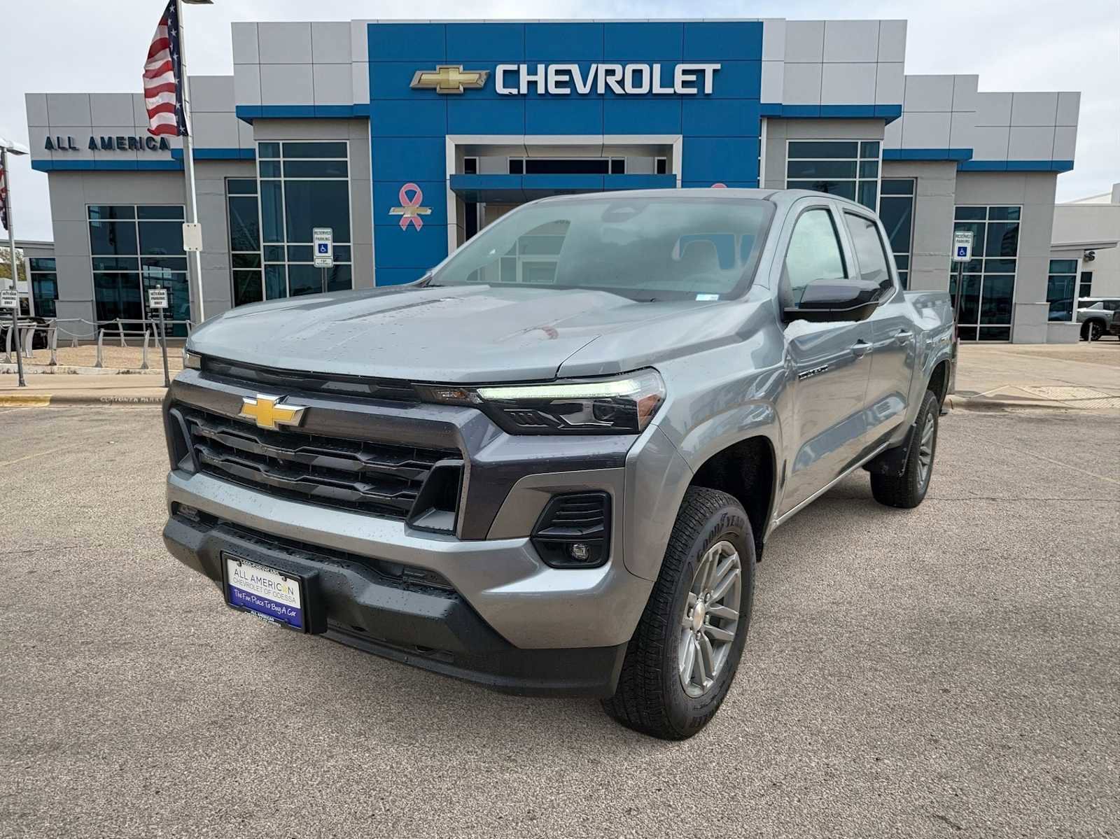 New 2025 Chevrolet Colorado LT w/ LT Convenience Package image 1
