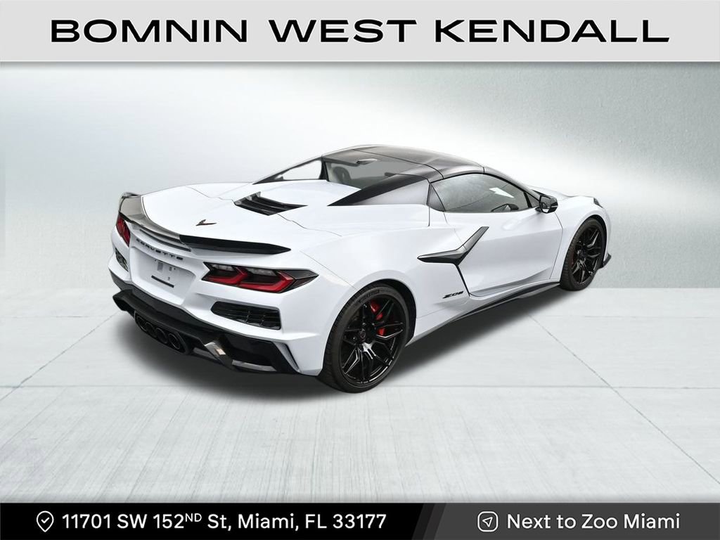 Used 2023 Chevrolet Corvette Z06 w/ Stealth Interior Trim Package image 16