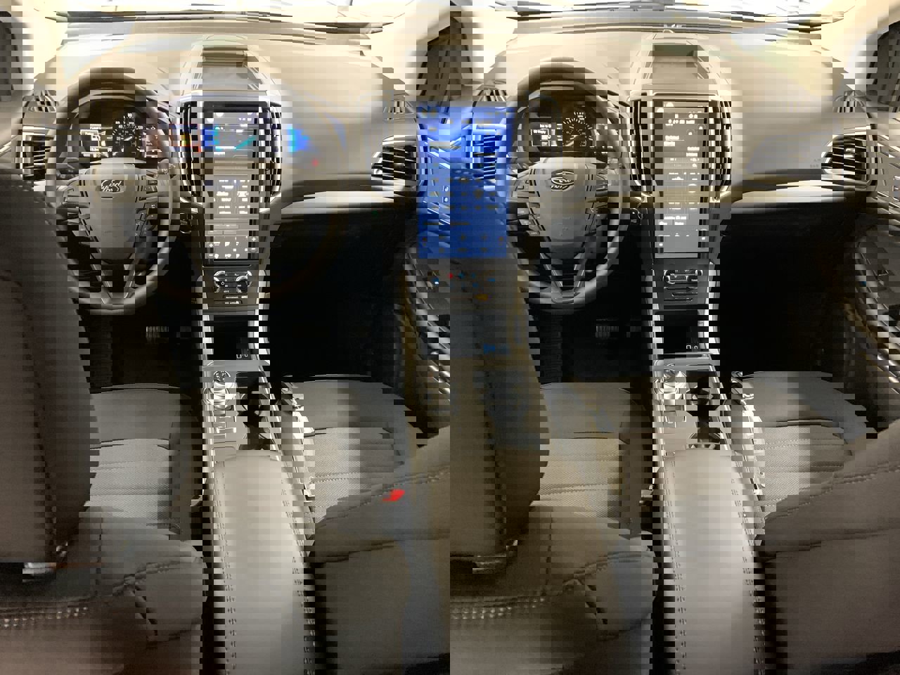 New 2024 Ford Edge SE image 3