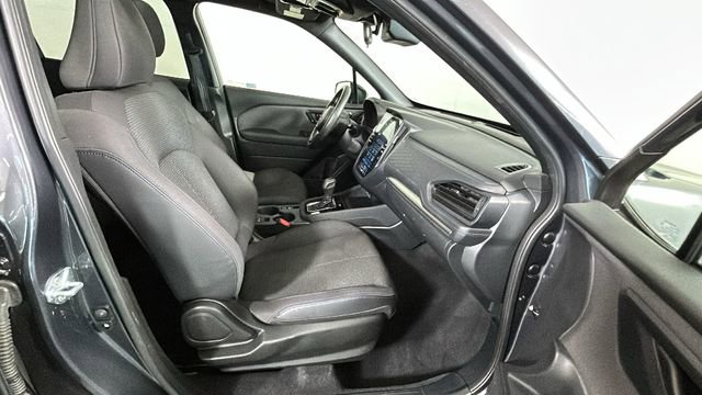 Used 2025 Subaru Forester Premium AWD/4WD image 31