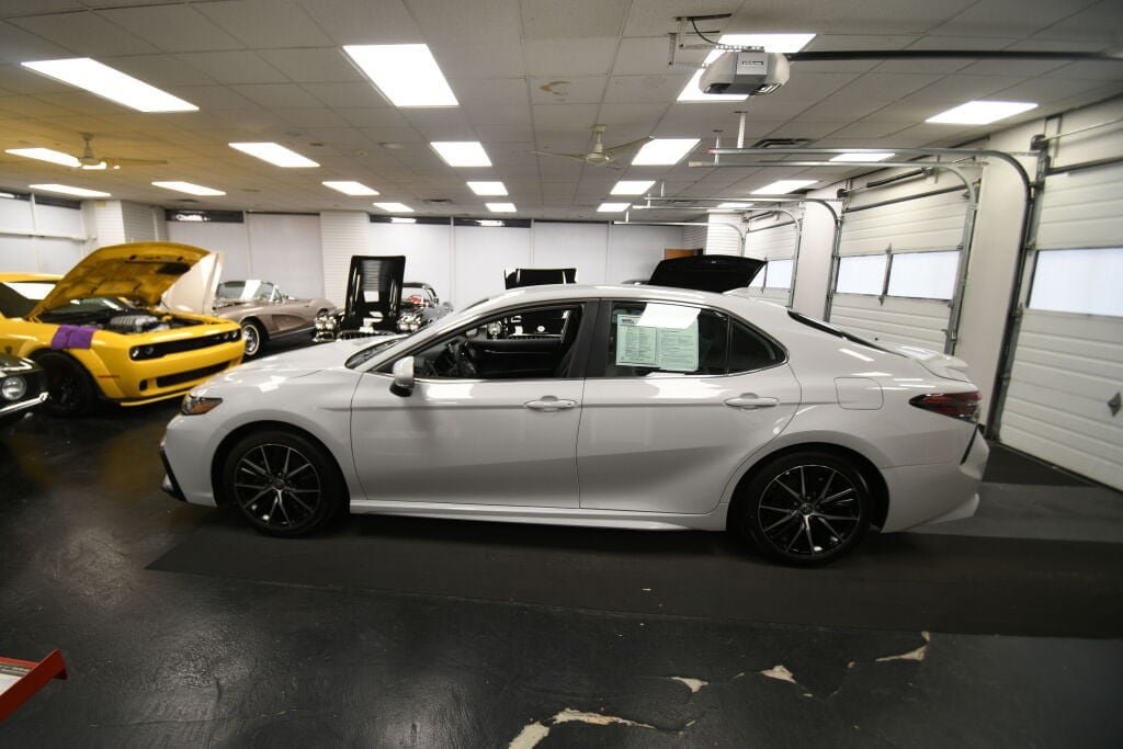 Certified 2024 Toyota Camry SE AWD/4WD image 5