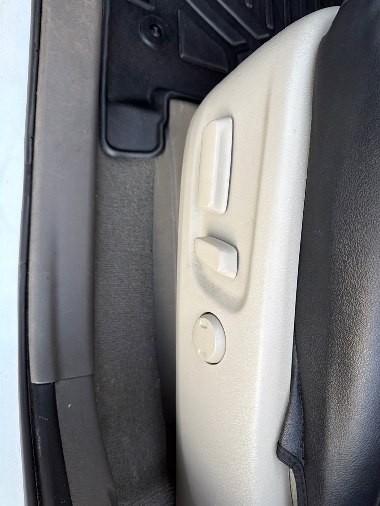 Used 2020 Toyota Sienna LE image 34