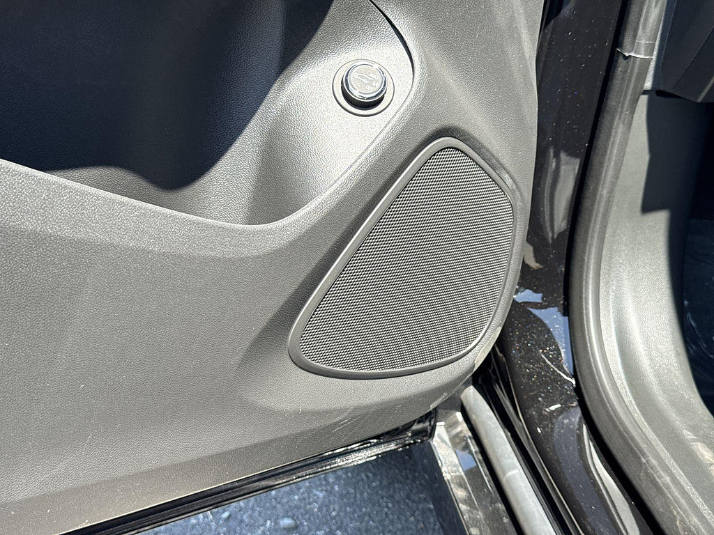 New 2026 Buick Encore GX Sport Touring w/ Advanced Technology Package FWD image 19