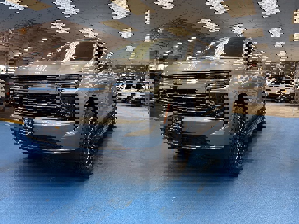 New 2026 Chevrolet Suburban Premier image 14