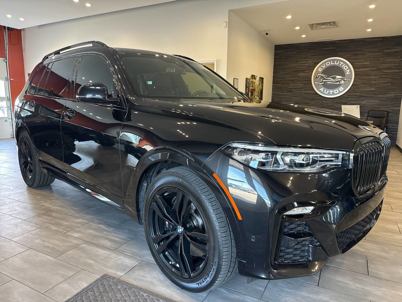 Used 2022 BMW X7 xDrive40i w/ M Sport Package image 2