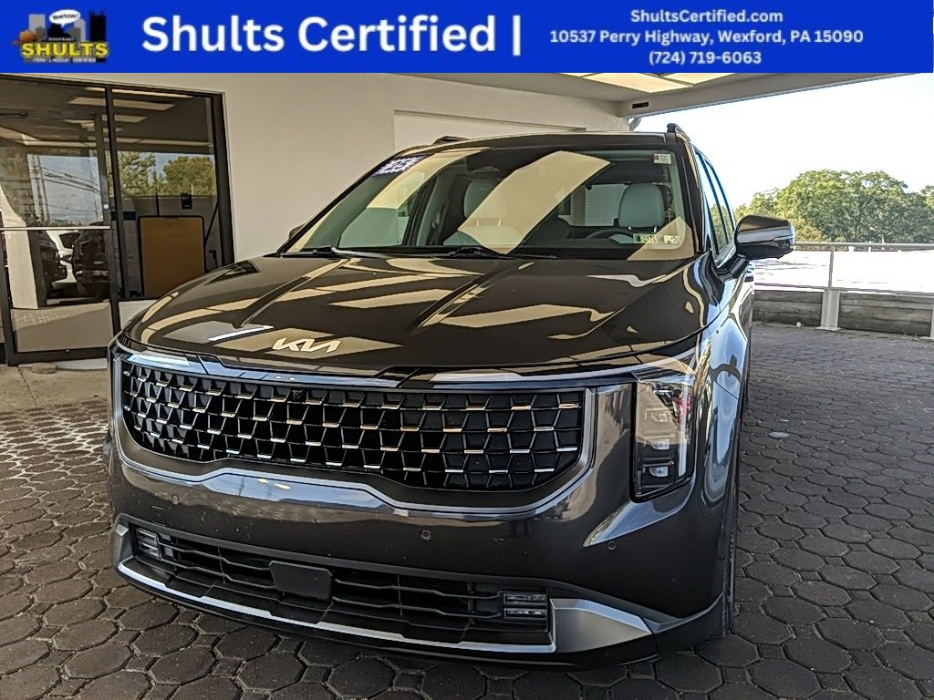 Used 2025 Kia Carnival SX Prestige image 1